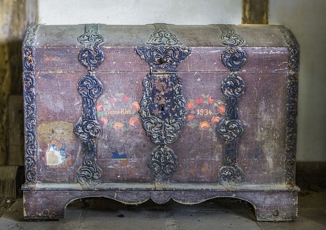 old-chest