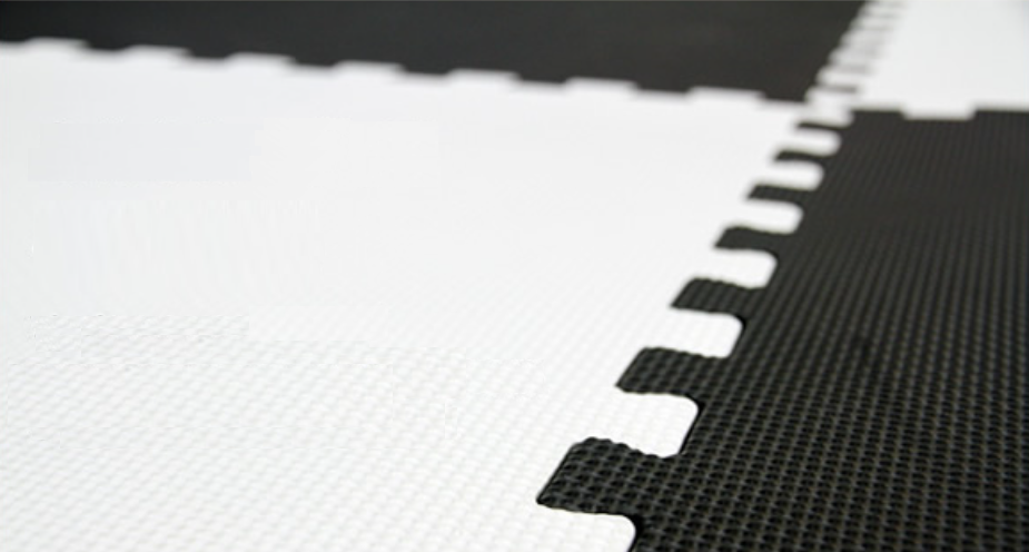 black-and-white-joint-mat