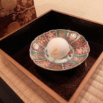 大阪の茶室で楽しむ秋月