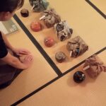 大阪の茶室での楽茶碗の勉強会